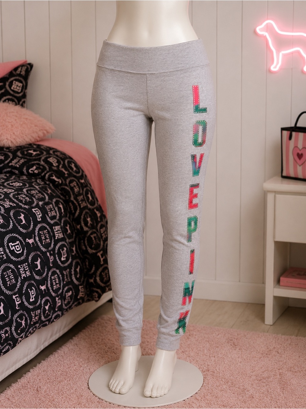 Victoria’s Secret PINK Gray LOVE PINK Rhinestone Leggings Size XXL  Activewear